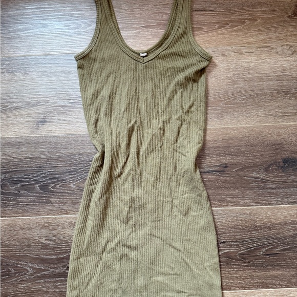 Urban outfitters green ribbed dress - Picture 2 of 4